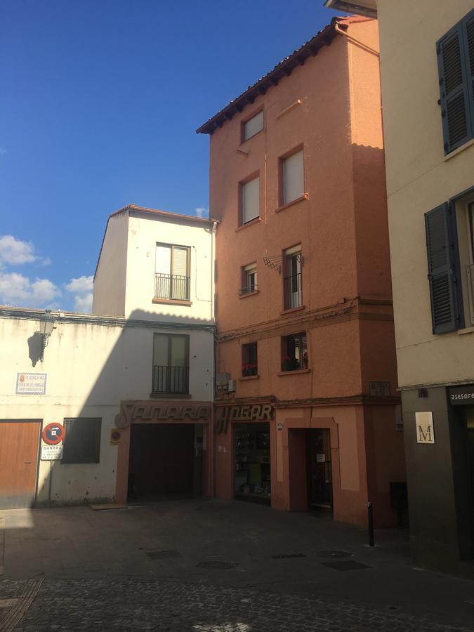 Apartamentos Turisticos Sol Y Nieve ฮากา ภายนอก รูปภาพ
